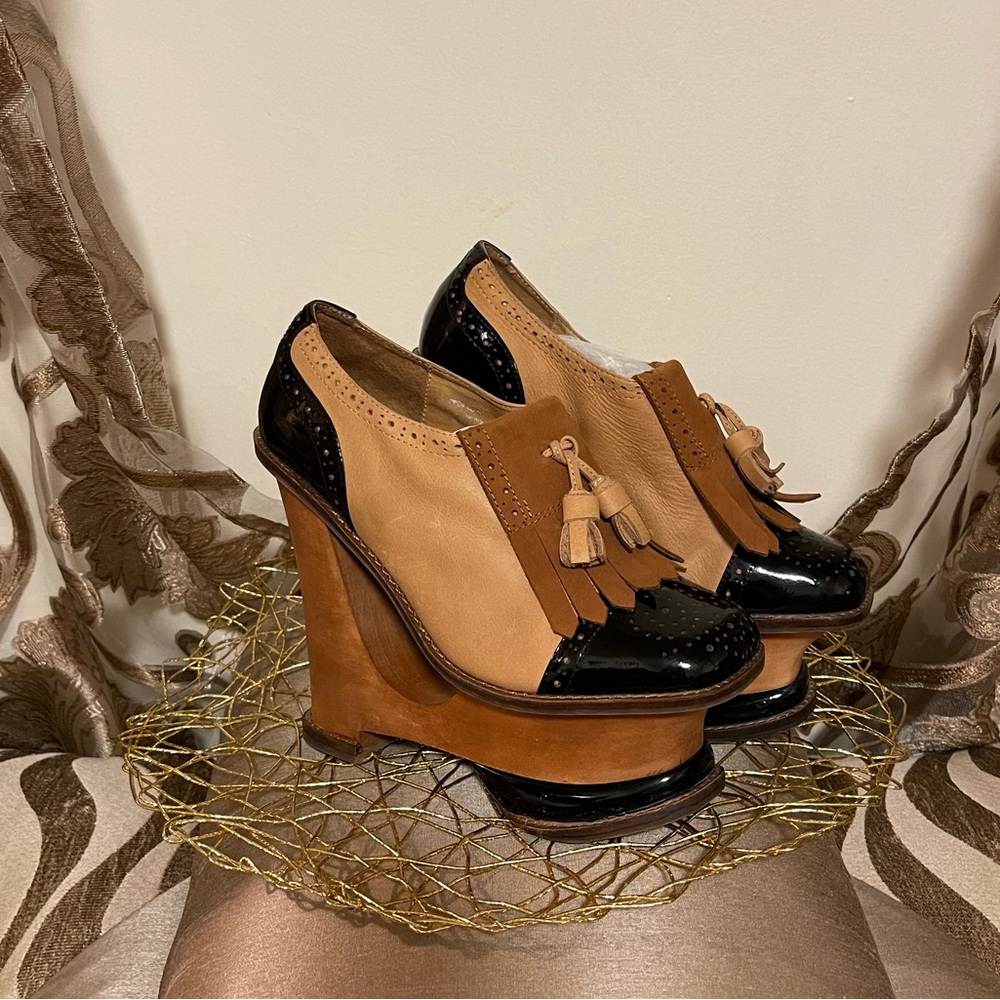 Jeffery Campbell Cooper Heel!